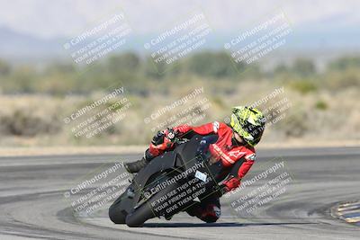 media/Jan-15-2026-Racers Edge (Thu) [[dfebeb70ab]]/2-A Group/Session 3 (Turn 16)/